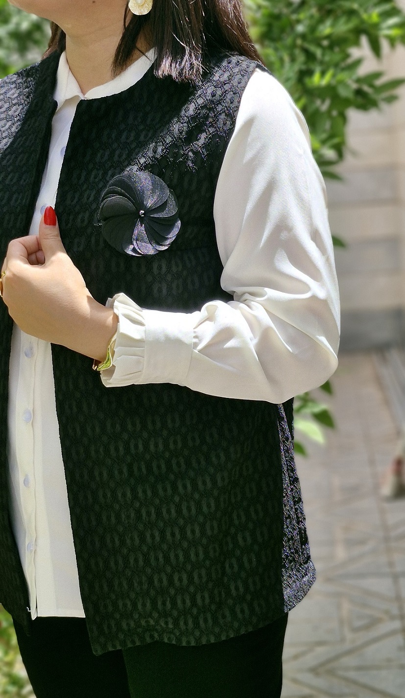 وست زیبای شکیل